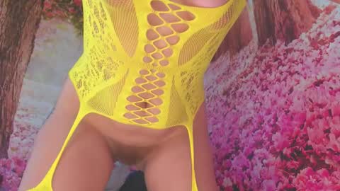 Snapshot of wet_nympho chatting on February 10, 6:50 am Sasha online show from February 10, 6:50 am