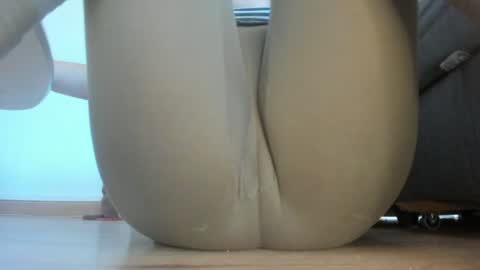 wet_pants2022 online show from July 3, 9:16 am