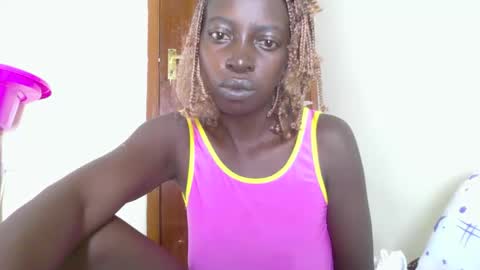 wet_pussy2025 online show from December 22, 12:18 am