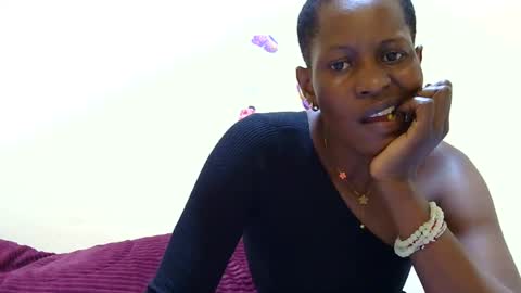wetberry20 online show from July 18, 11:30 pm