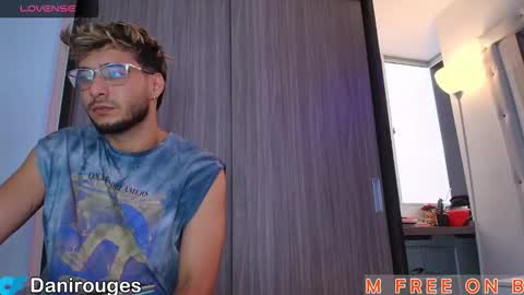 Mia and Dylan online show from November 29, 9:07 pm