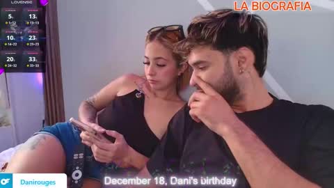Mia and Dylan online show from December 17, 6:25 pm