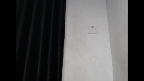 wetdrippussy7 online show from October 17, 7:27 pm