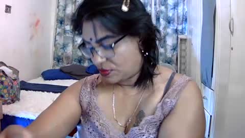 Snapshot of wetindian1971 chatting on June 20, 9:56 am kavita online show from June 20, 9:56 am