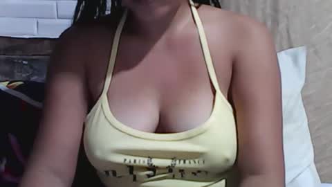 wettyhottie69 online show from December 5, 5:16 am