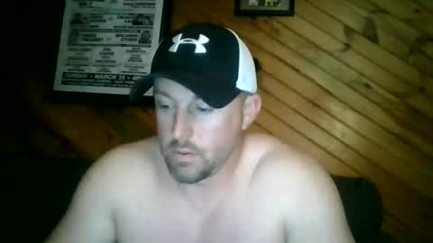 wh879 online show from April 17, 6:55 pm