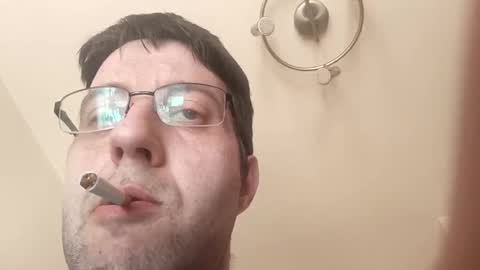 stoffy online show from April 8, 9:20 am