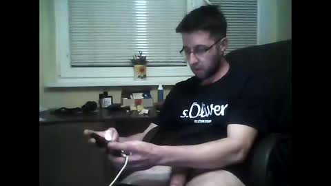 stoffy online show from April 17, 9:07 pm