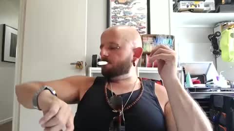 wheelzie online show from November 24, 4:34 am