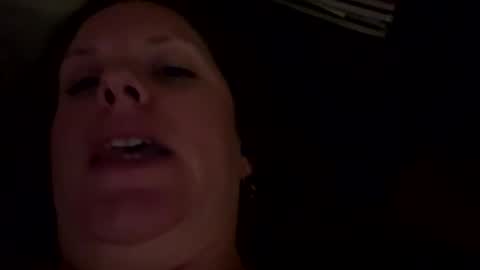 Snapshot of whimsyandjade chatting on October 15, 11:32 am whimsyandjade online show from October 15, 11:32 am