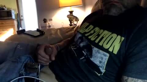 Snapshot of whiskerbiscuit_69 chatting on December 12, 5:04 pm whiskerbiscuit_69 online show from December 12, 5:04 pm