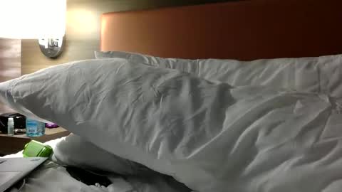 Snapshot of whiskerbiscuit_69 chatting on December 13, 6:16 pm whiskerbiscuit_69 online show from December 13, 6:16 pm