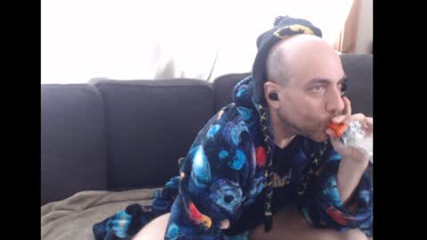 Snapshot of whiskyjane chatting on January 16, 1:04 pm Whisky Jane Autumn Cabin Fever online show from January 16, 1:04 pm