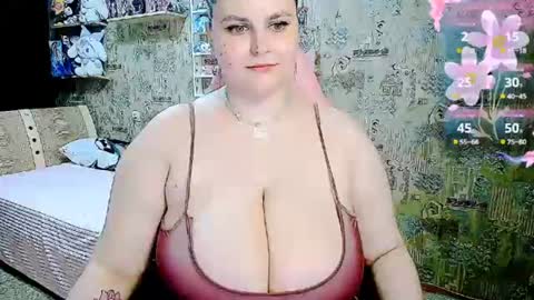 Snapshot of whisperinthedarkk chatting on July 29, 8:40 pm whisperinthedarkk online show from July 29, 8:40 pm