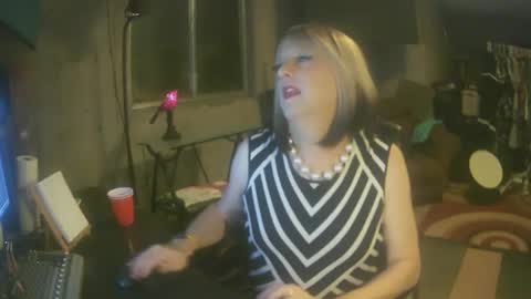 Whisper online show from December 4, 2:31 am