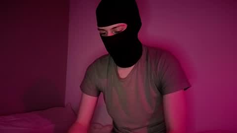 whispero_o online show from May 9, 10:37 pm