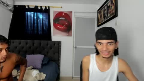 Snapshot of white_master444 chatting on June 15, 7:27 pm white online show from June 15, 7:27 pm