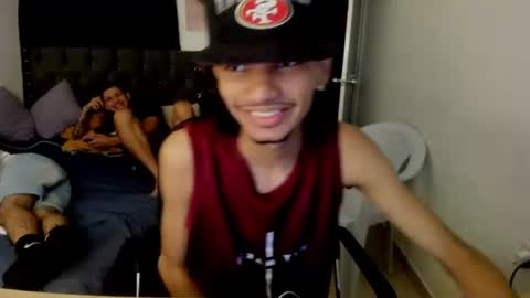 Snapshot of white_master444 chatting on June 23, 7:17 am white online show from June 23, 7:17 am