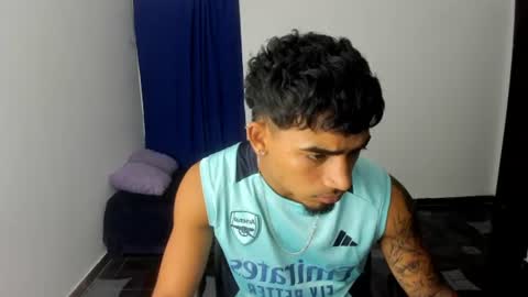 Snapshot of white_master444 chatting on June 26, 12:26 am white online show from June 26, 12:26 am
