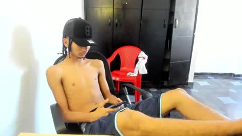Snapshot of white_master444 chatting on July 5, 6:48 pm white online show from July 5, 6:48 pm