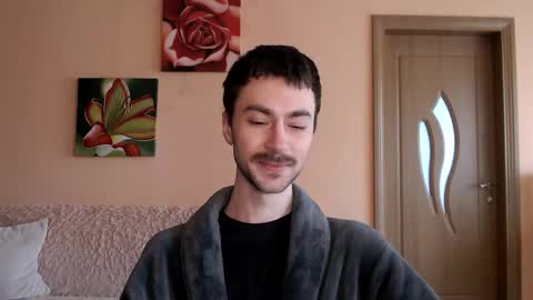 Tom online show from May 2, 11:26 am