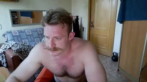Snapshot of whitebull97 chatting on June 30, 2:40 pm WhiteBull online show from June 30, 2:40 pm