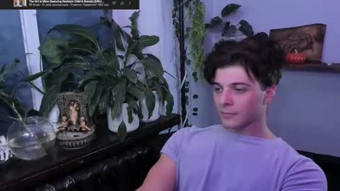 Snapshot of whiteegrimm chatting on October 13, 6:41 pm Gus online show from October 13, 6:41 pm