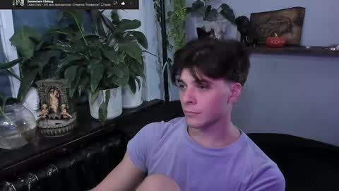 Snapshot of whiteegrimm chatting on October 16, 7:59 pm Gus online show from October 16, 7:59 pm