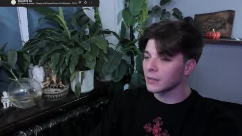 Snapshot of whiteegrimm chatting on October 27, 8:46 pm Gus online show from October 27, 8:46 pm