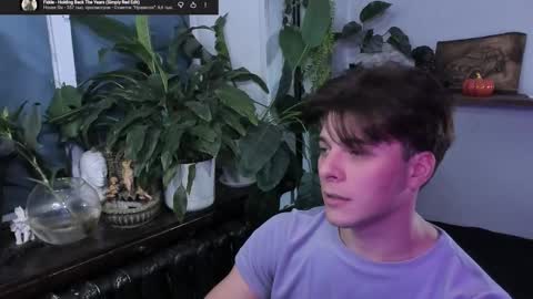 Snapshot of whiteegrimm chatting on October 29, 10:22 pm Gus online show from October 29, 10:22 pm