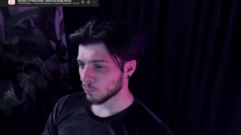 Gus online show from April 22, 10:00 pm