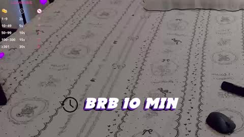 Snapshot of whitehelenn chatting on February 17, 6:25 pm whitehelenn online show from February 17, 6:25 pm