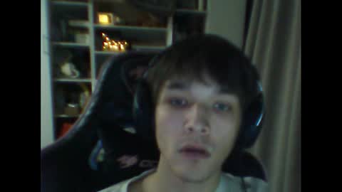 whitekingg online show from December 2, 3:40 pm