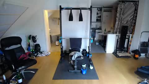 whiterabbit_86 online show from May 10, 1:49 pm