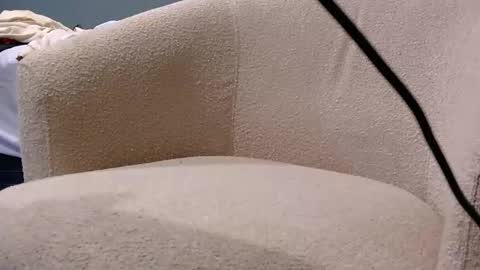 whoopthereitis8 online show from October 22, 12:05 pm