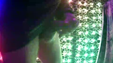 whor4mor online show from November 5, 2:06 pm