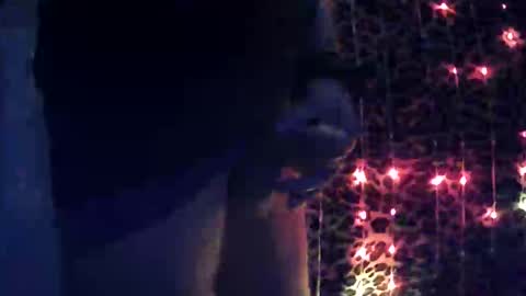 whor4mor online show from December 22, 8:33 am