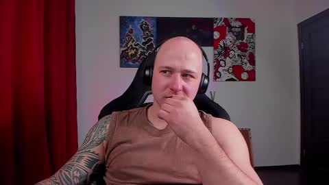 VI online show from April 15, 6:26 pm