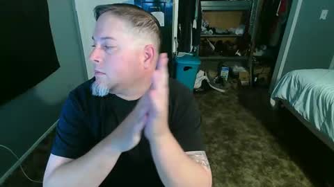 whydoidothis77 online show from March 1, 9:39 pm