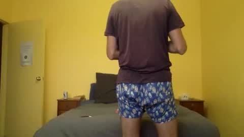 whynotfly1 online show from December 19, 9:18 am