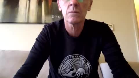 whynotfly1 online show from October 23, 8:13 am