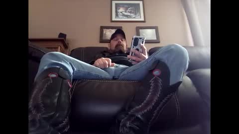 Snapshot of wibootdude chatting on January 2, 7:40 pm wibootdude online show from January 2, 7:40 pm