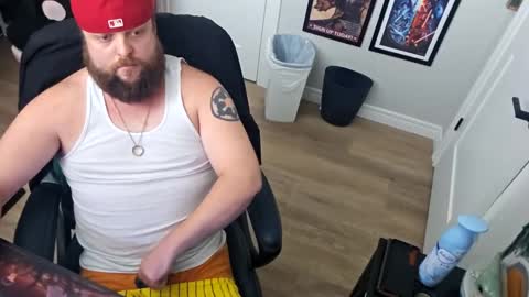 Snapshot of wifebeatershirtdude chatting on September 10, 5:02 pm WiggaInAWifebeater online show from September 10, 5:02 pm