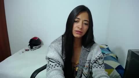 Snapshot of wifhot chatting on April 15, 11:17 am Ilauren online show from April 15, 11:17 am