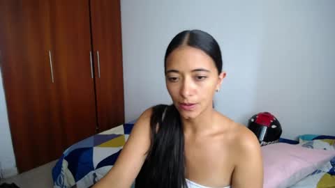 Snapshot of wifhot chatting on June 10, 11:24 pm Ilauren online show from June 10, 11:24 pm