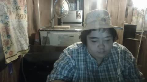 wigper online show from March 4, 1:55 am