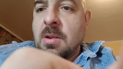 WikiBitch online show from November 27, 10:23 pm