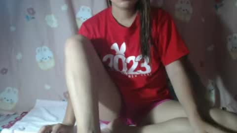 Snapshot of wild_asian_rose chatting on June 19, 7:34 am Lyne online show from June 19, 7:34 am