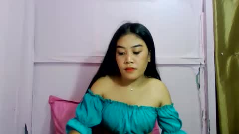 wild_doll69 online show from April 21, 2:15 am
