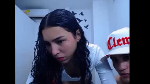 wild_fantasy_69 online show from December 10, 12:27 pm